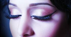 Tips to keep your winged eyeliner smudge-free