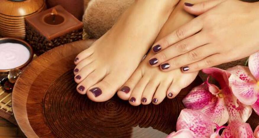 How to Soak Your Toes for a Pedicure: 7 Steps (with Pictures)