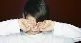 4 soothing ways to revive tired eyes