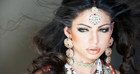 Expert tips to glam up this Karwa Chauth