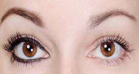 Do you struggle to get rid of mascara? Try this tip to remove it easily and naturally!