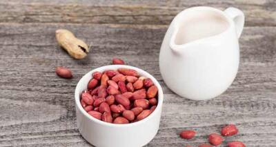 World Vegan Day -- How to make milk from peanuts and rice