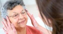 Can cataract be treated without surgery? (Query)