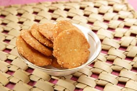Healthy recipe -- Low-fat Mathri