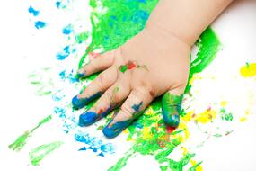 The best all natural, homemade finger-paint for toddlers