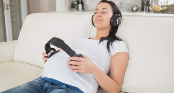 Can I use headphones during pregnancy 