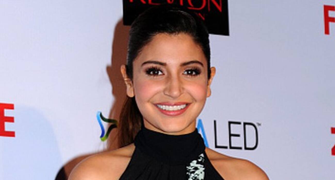 5 stunning looks from the awards season that will give you beauty goals