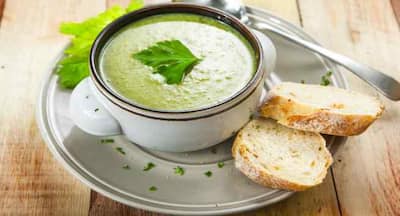 क्रीमी कॉर्न और पालक : हेल्दी प्रेगनेंसी रेसिपी