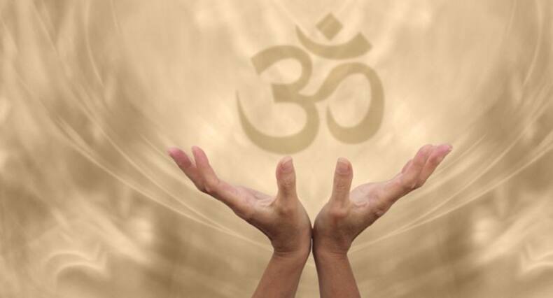 5 ways chanting Om fills you with positivity and peace