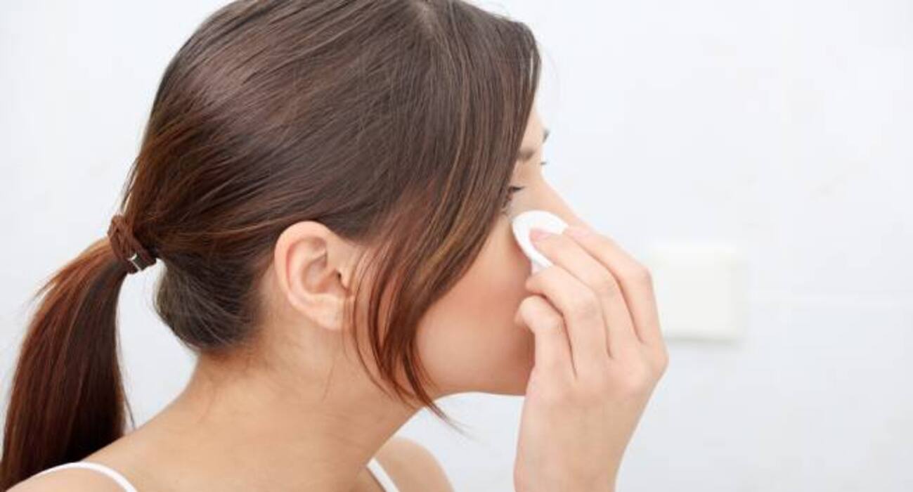 11 expert-reccomended ways to prevent a stye or eye pimple