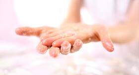 4 home remedies for preventing peeling skin during winter