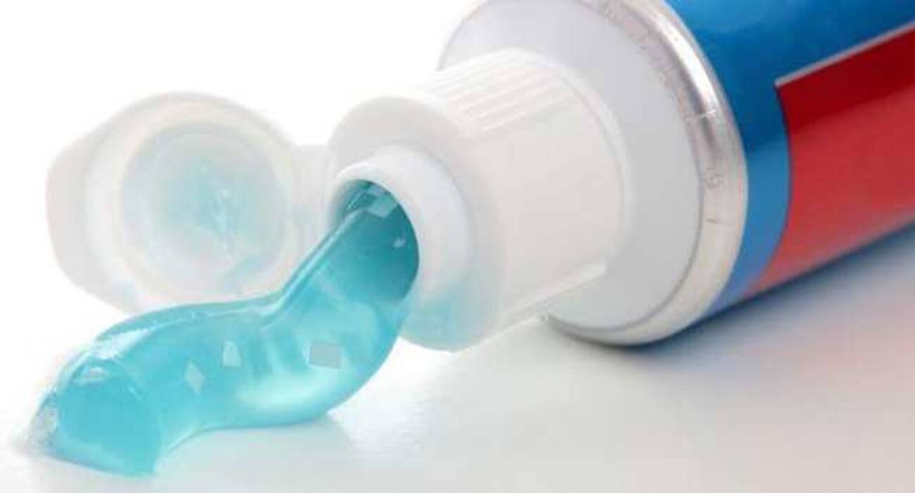 Slurring Toothpaste 9 tips to prevent mouth ulcers | TheHealthSite.com Photo Gallery