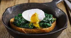 वेजी पोच्ड अंडा: हेल्दी ब्रेकफास्ट रेसिपी