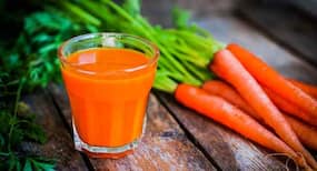 Cut down your risk of breast cancer by 60% just by consuming carrot juice!