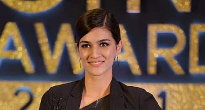 Kriti Sanons Hairstyles During Raabta Promotions Are Stunning Her Hairstylist Explains How You