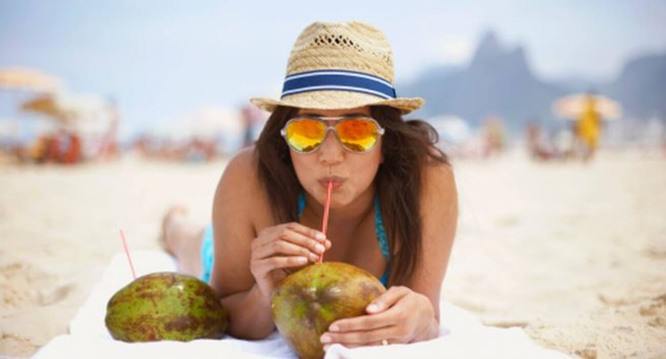6 daily habits that harm your eyes