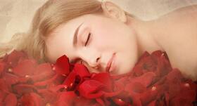 Use rose petals to get a good night's sleep!
