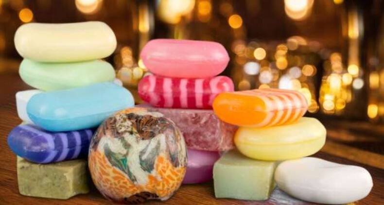 6 expert tips for selecting the right soap for your skin type