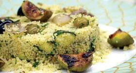 Healthy recipe - Tabbouleh Salad with Hummus and Lavash