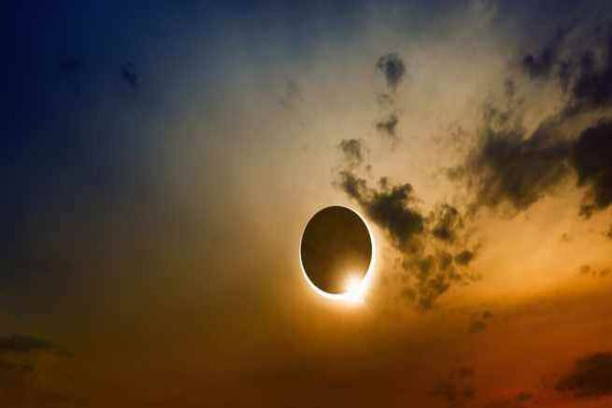 Can You Look At A Solar Eclipse Through Water Why You Should Take A Bath After Solar Eclipse And Other Rules Explained Thehealthsite Com