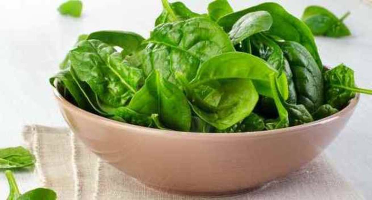 5 leafy veggies that help women fight brain damage, menstrual pain and more