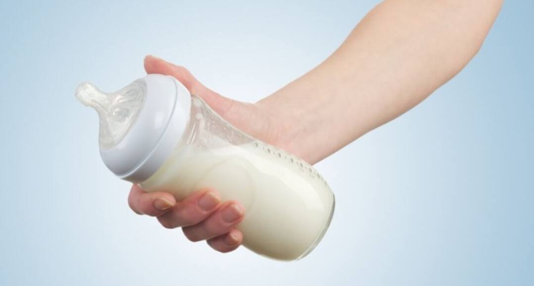 Parenting tip: 5 mistakes you should never commit when feeding formula milk to your baby