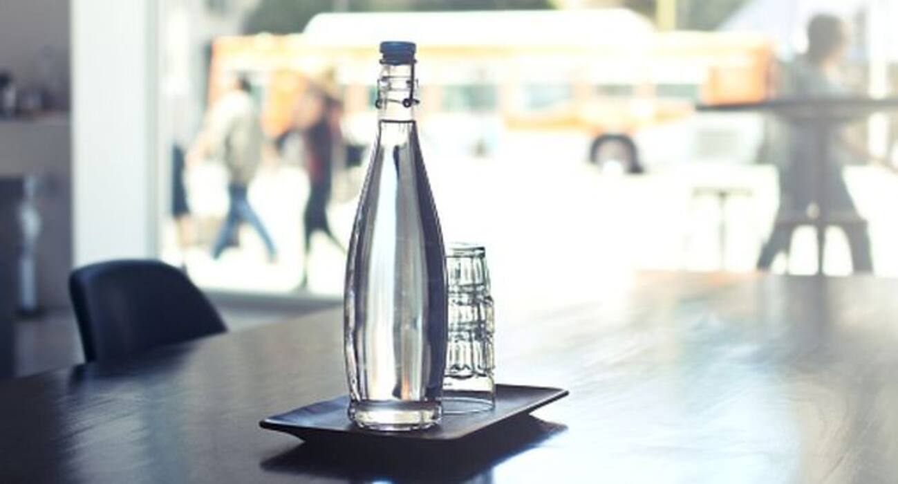 Selecting a safe water bottle: The pros of using steel, glass, aluminium, BPA-free and polycarbonated bottles