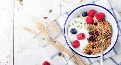 Healthy breakfast recipe: Fruit and yogurt muesli | TheHealthSite.com