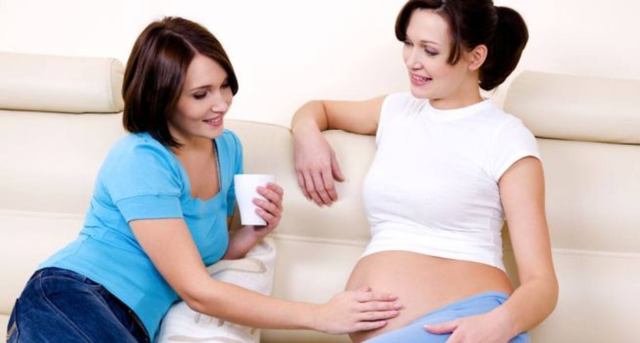 10 things you should never say or do to a pregnant woman