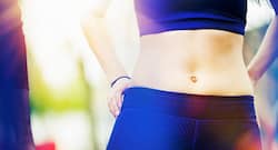 6 quick yoga poses for toned abs and a strong core