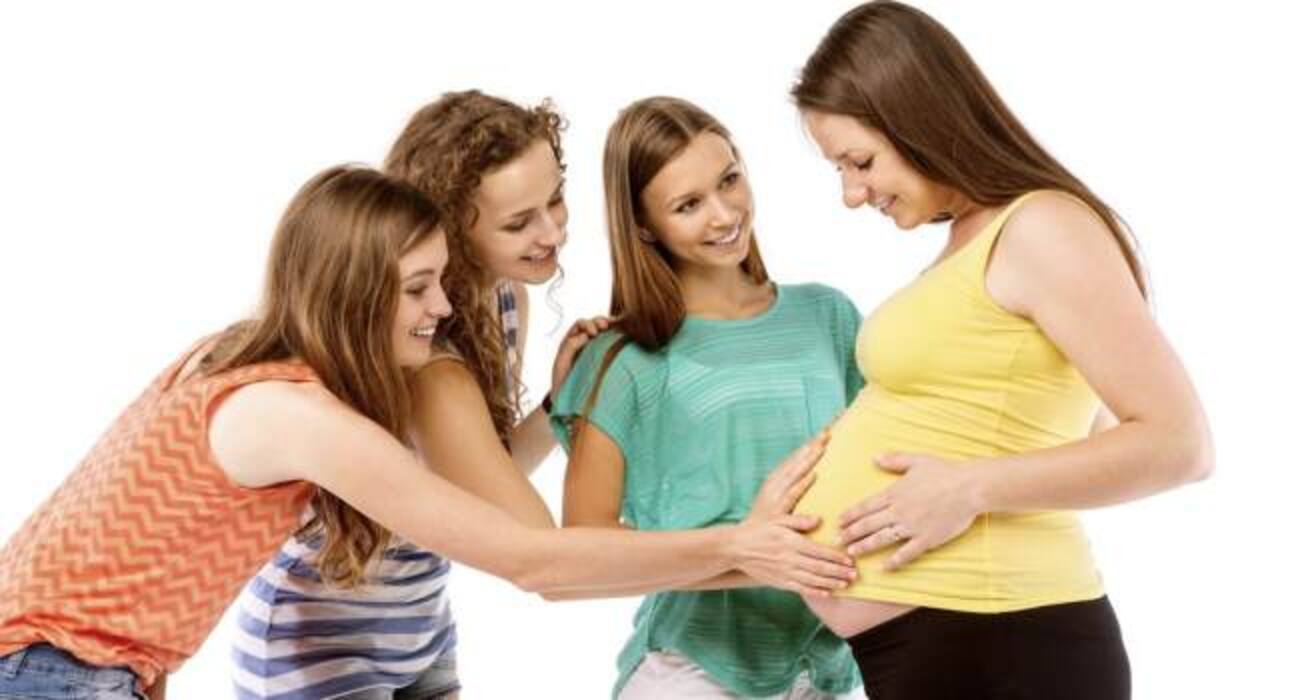 10 things you should never say or do to a pregnant woman
