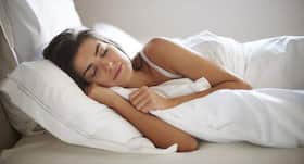 Expert tips for selecting the right pillow to sleep peacefully
