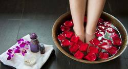 Beauty Tip--DIY rose foot scrub for soft and beautiful feet