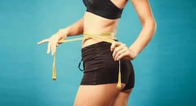 6 expert recommended weight loss exercises you can do with a pair of dumbbells