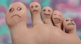 7 expert tips to keep smelly feet at bay