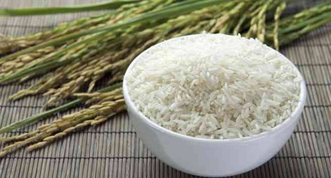 Suffering from hypertension? Include these 5 low-sodium foods in your diet