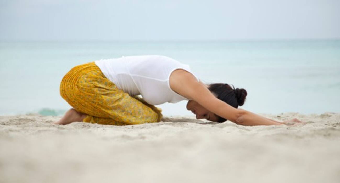 Weak, aching knees? Perform these 6 yoga asanas to strengthen your knees