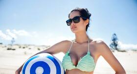 Tips to control excessive sweating under breasts