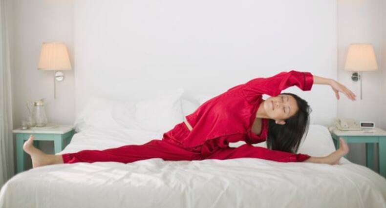 Too lazy to get out of the bed? 6 exercises you can do while lying in bed