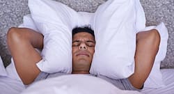 Can't sleep? DON'T DO these 7 things before going to bed!