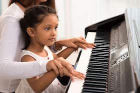Piano lessons can improve your child's language skills
