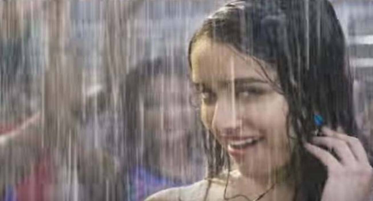 6 tips for to prevent dandruff, hair fall and other hair problems during monsoon