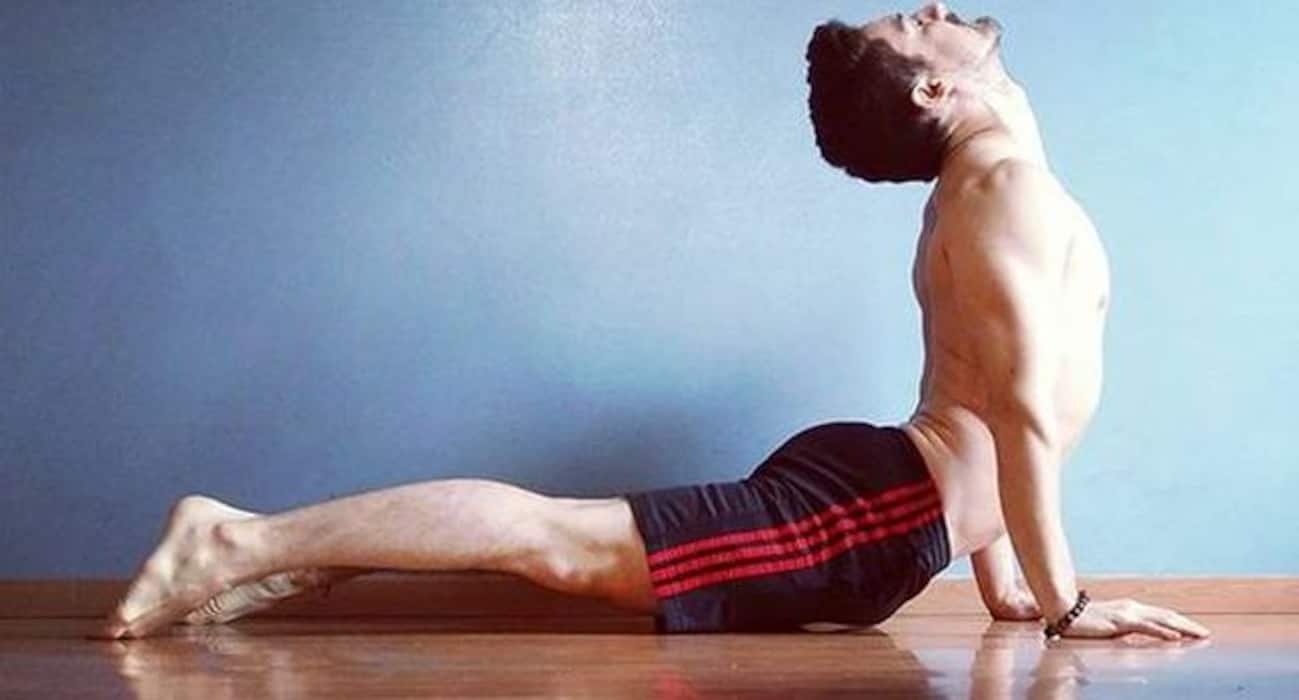 5 yoga asanas to get rid of moobs or man boobs