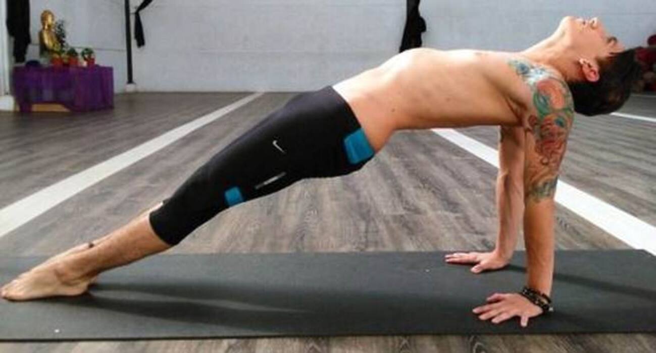 5 yoga asanas to get rid of moobs or man boobs