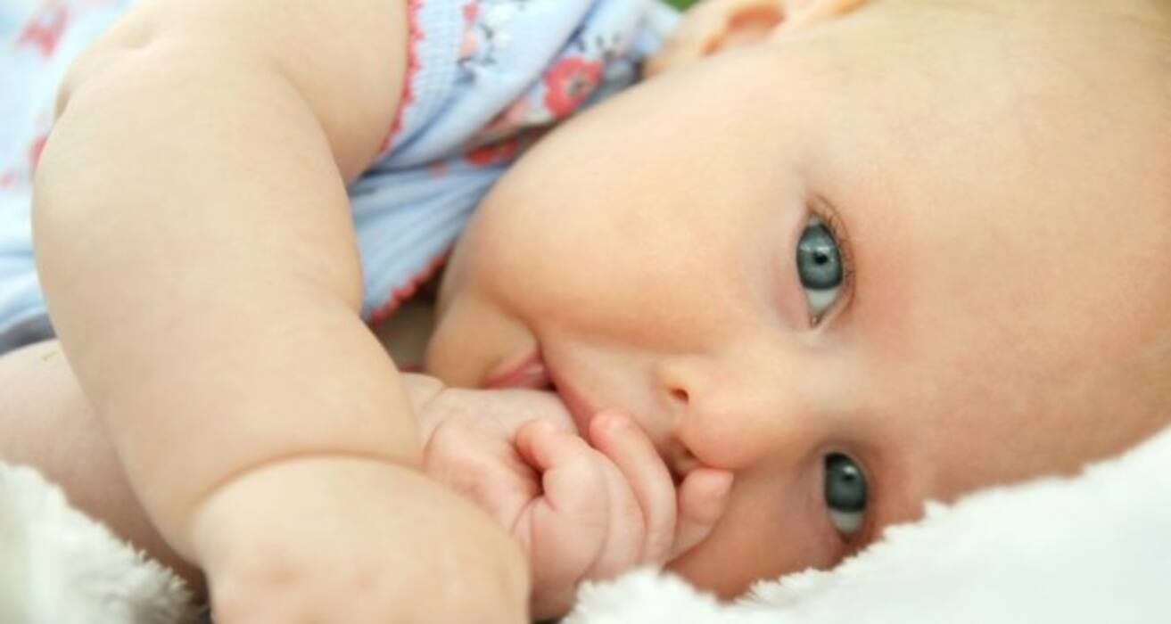 6 टिप्स जो रोते बच्चे को चुप कराने में कर सकती हैं मदद, आज से ही करें फॉलो