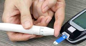 A diabetologist explains to us why every doctor should have a glucometer handy in his clinic