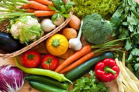 World Breastfeeding Week 2016 - Breastfeeding moms should avoid eating these gassy vegetables
