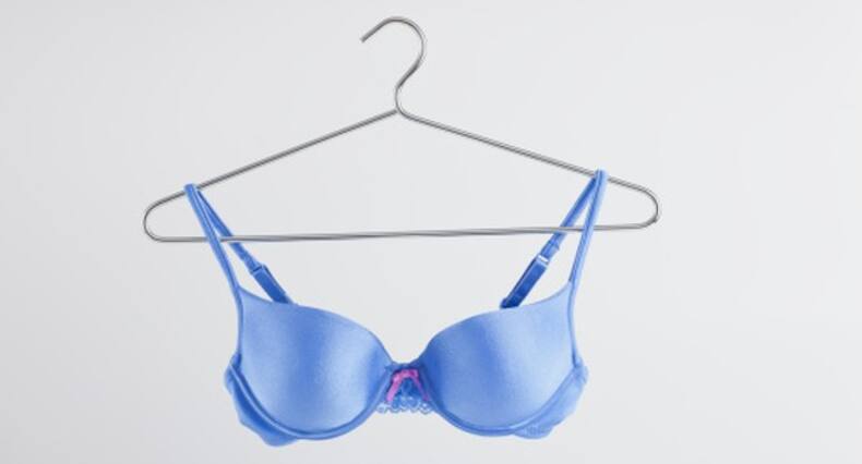 Real women share tips for buying the right bra for big breasts (Cup size DDD+)