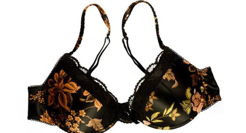 Real women share tips for buying the right bra for big breasts (Cup size DDD+)