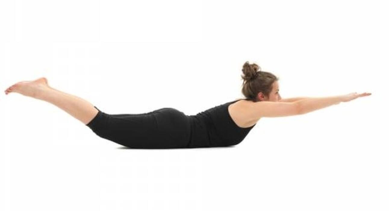5-minute yoga sequence to get seriously toned abs